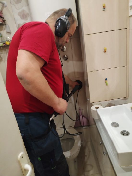 Detekcija curenja vode u zemlji