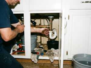 da li negde curi voda